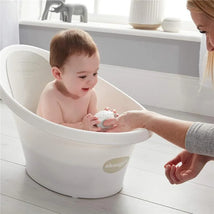 Shnuggle - Newborn Baby Bath With Plug, White Image 2