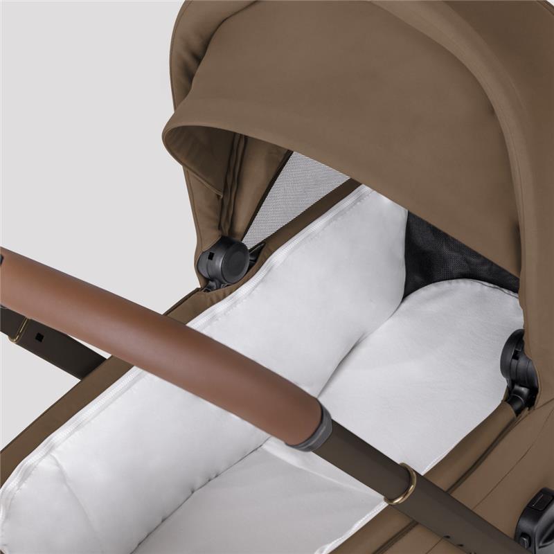 Silver Cross - Breez Overnight Approved Folding Bassinet, Maple Image 3