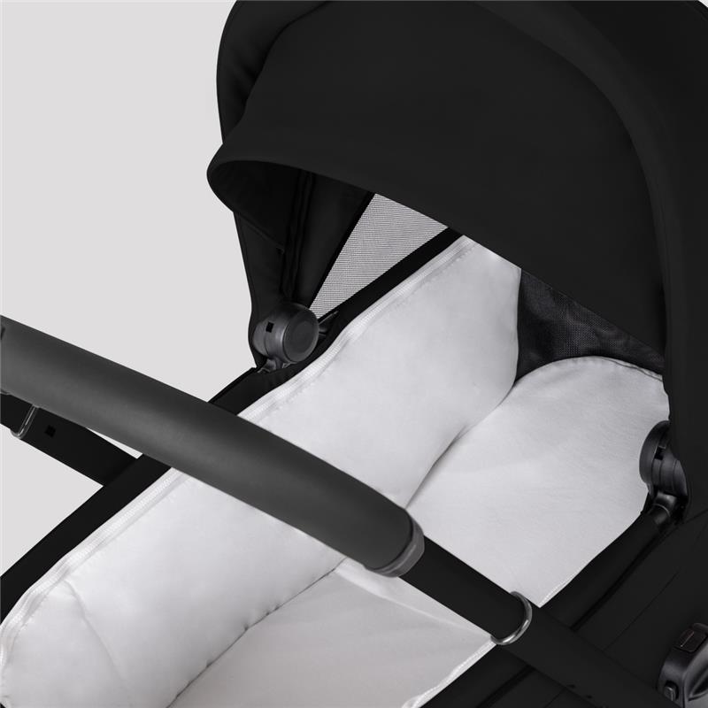 Silver Cross - Breez Overnight Approved Folding Bassinet, Onyx Image 3