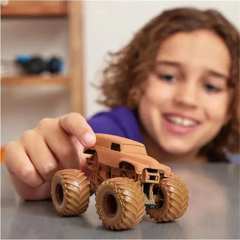 Spin Master - Monster Jam, Mystery Mudders, Official Die-Cast Monster Truck, Wash to Reveal, 1:64 Scale, Styles Will Vary Image 6
