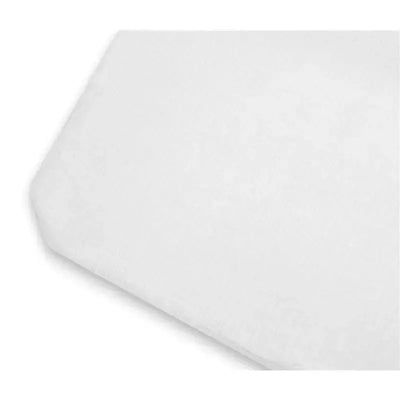 Organic cotton mattress cover for Uppababy Remi, featuring a soft white surface and tailored edges.
